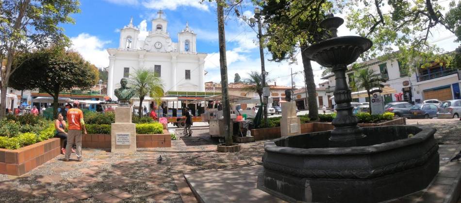 Para la vuelta Oriente pasa por el Centro Comercial San Nicolás