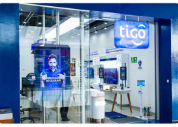 TIGO/UNE local 2301 Centro Comercial San Nicolás