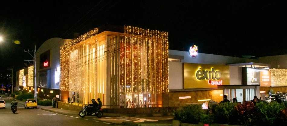 Optimiza tu Visita: Cómo sobrevivir a las compras navideñas usando el Sistema de Parqueadero San Nicolás